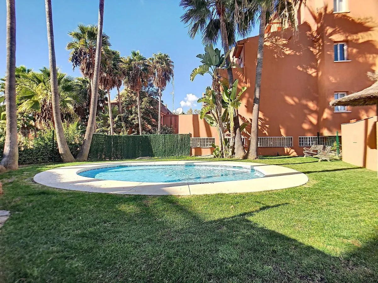 2231 - Amazing 3 Bedrooms With 3 Sunny Terraces Casares Apartamento