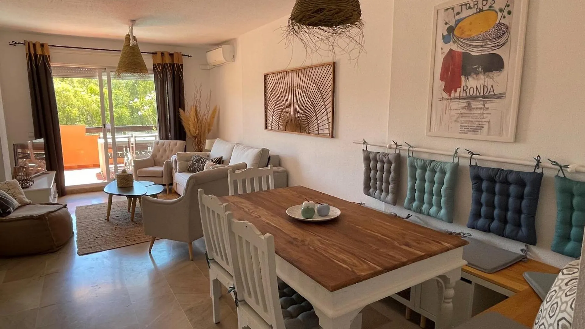 2231 - Amazing 3 Bedrooms With 3 Sunny Terraces Casares