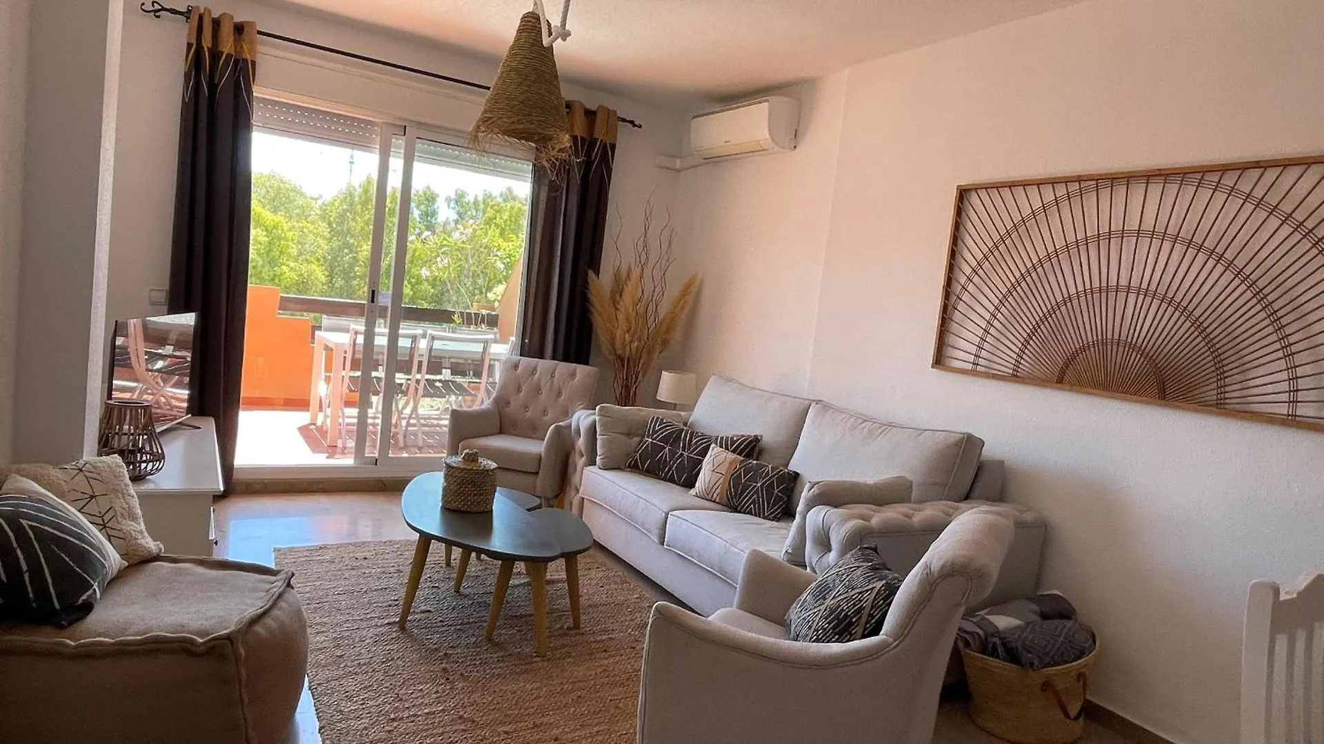 Apartamento 2231 - Amazing 3 Bedrooms With 3 Sunny Terraces Casares